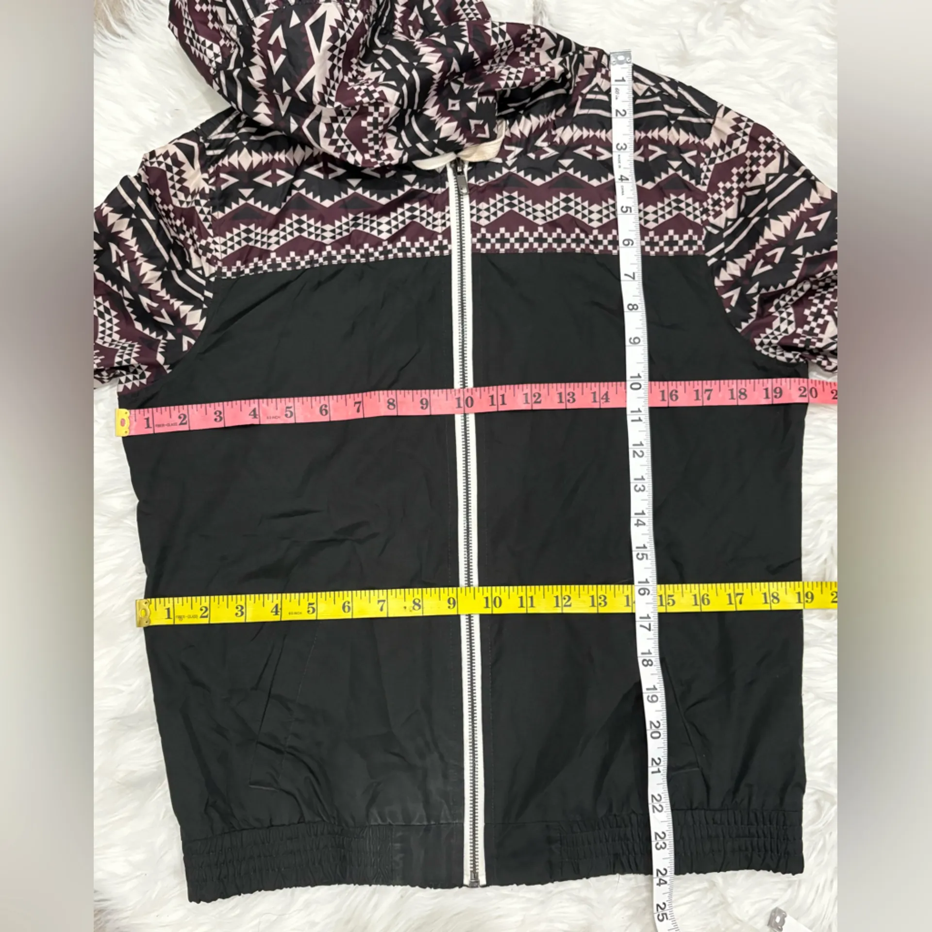 Empyre Black and Pink Patterned Bomber Jacket Size L - Image 3