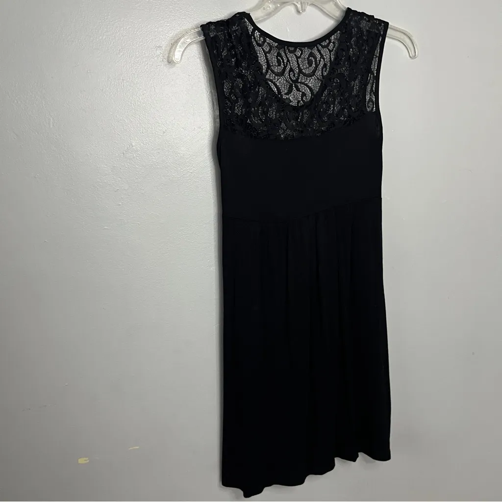 Elegant Black Lace Dress - Image 5