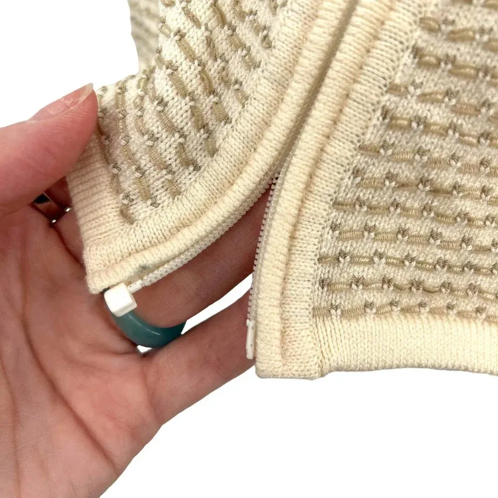 St. John Cream Ivory Stripe Knit Zip Front Sweater Jacket Size‎ XL **Flawed - Image 4