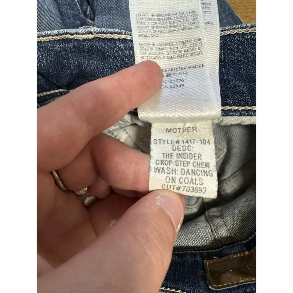 MOTHER Denim The Insider Crop Step Chew Jeans in‎ Dancing on Coals (size 23) Blue - Image 14