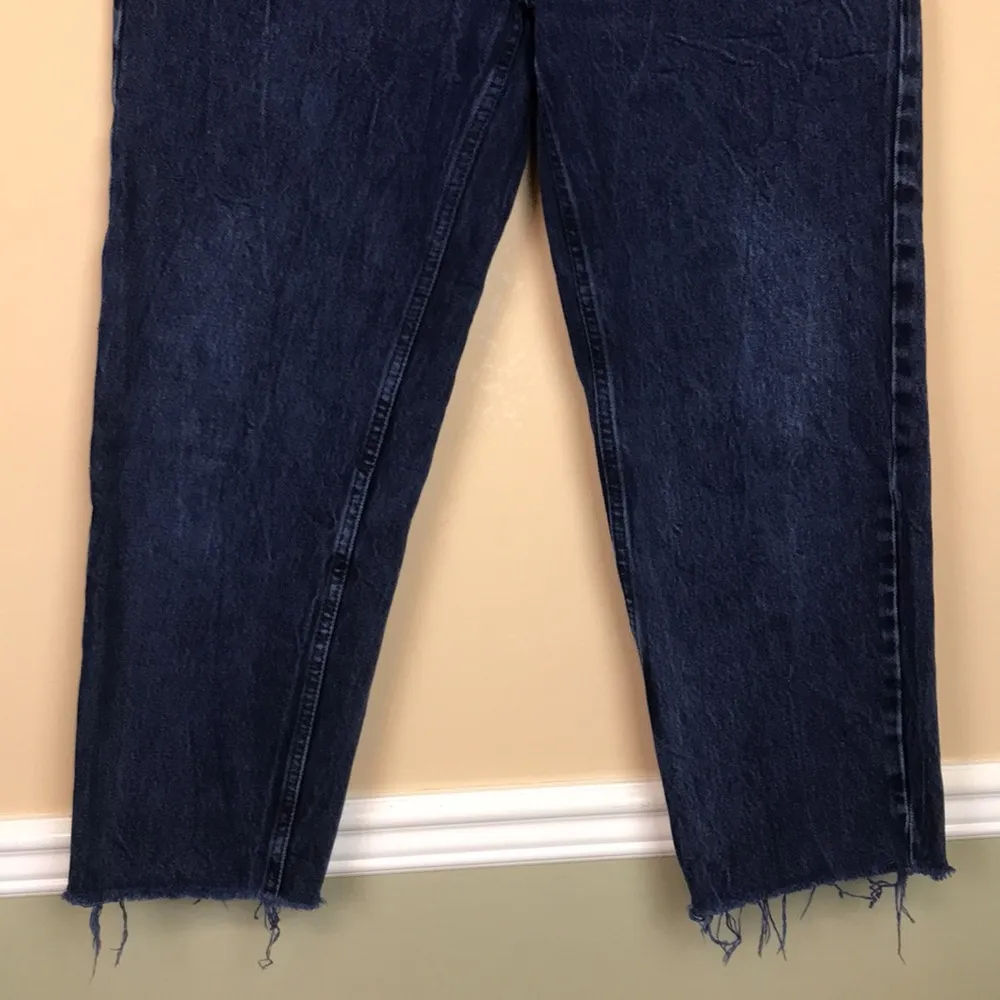 BDG Urban Outfitters Women’s Pax Dark Wash Raw Hem Cropped Denim Jeans - Image 3