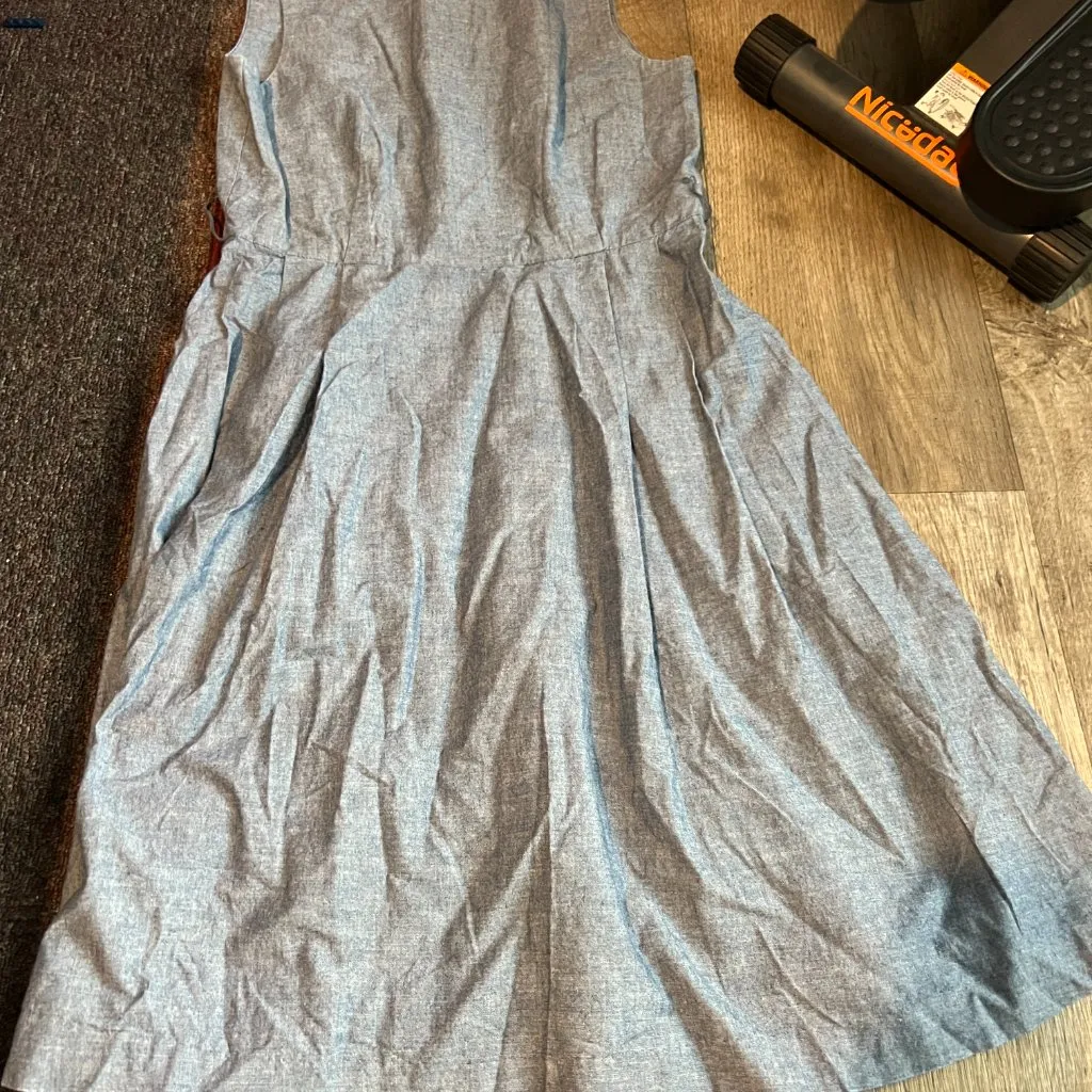LL BEAN Signature Chambray Dress size 8 Blue - Image 3