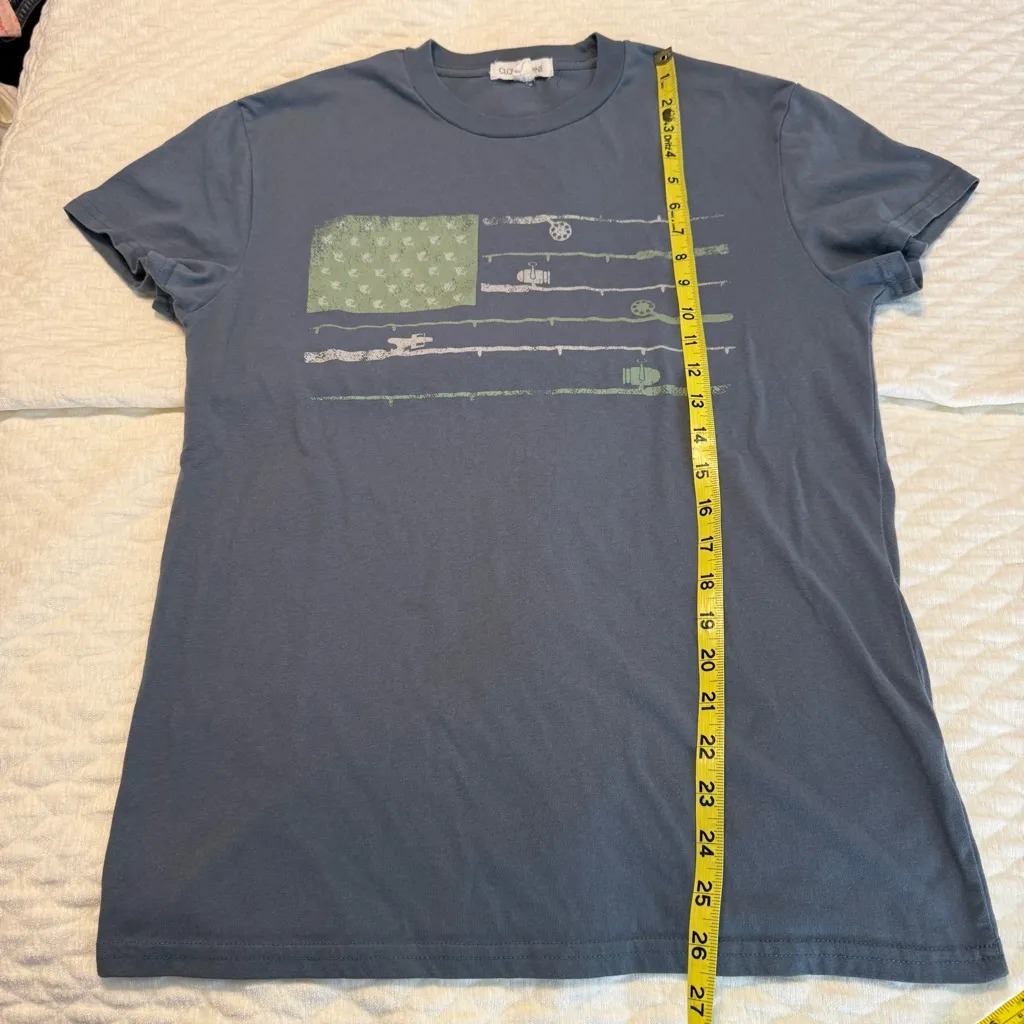 Clover + Pine Flag Fishing Pole T Shirt Women’s Size Medium - Image 4