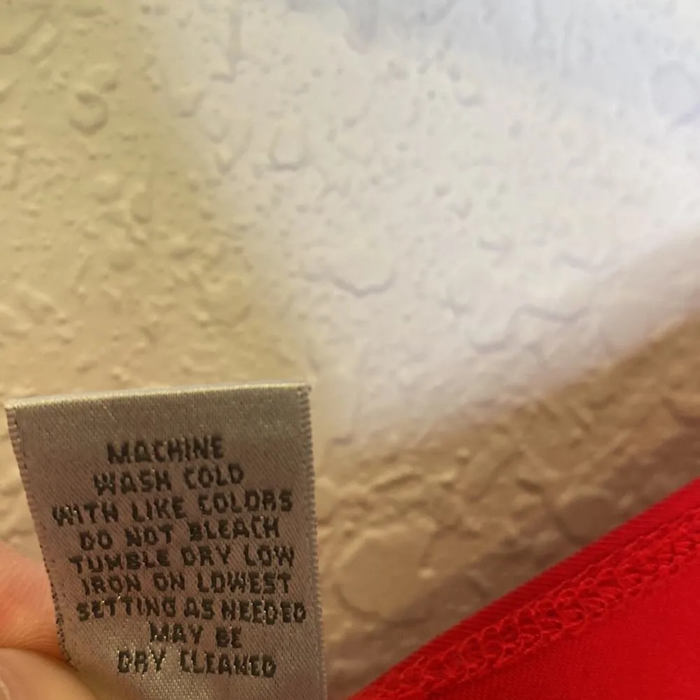 Chico’s Red Sleeveless Stretchy Tank Top EUC Sz XL Casual Nylon Spandex - Image 3