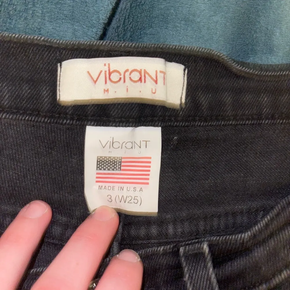 Black ripped mom jeans - Image 4