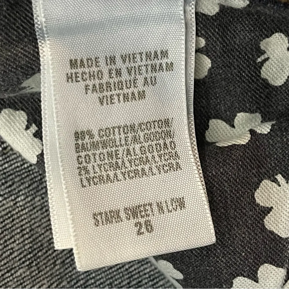 Lucky Brand Blue Ankle Cropped Jeans with Distressed Hem Stark Sweet N Low - Image 7