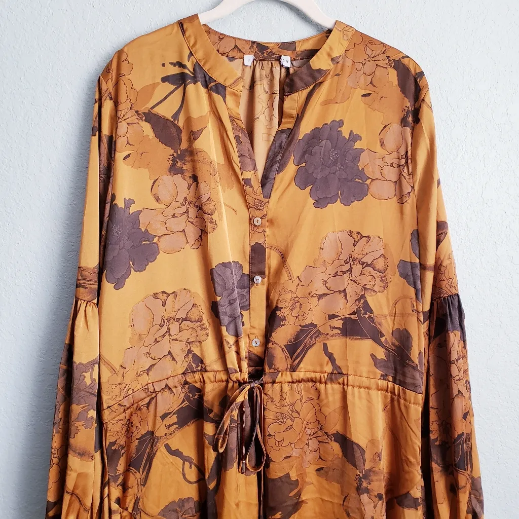 Baltic Born Venice Cooper Gold Floral Long Sleeve Short Dress - Image 4