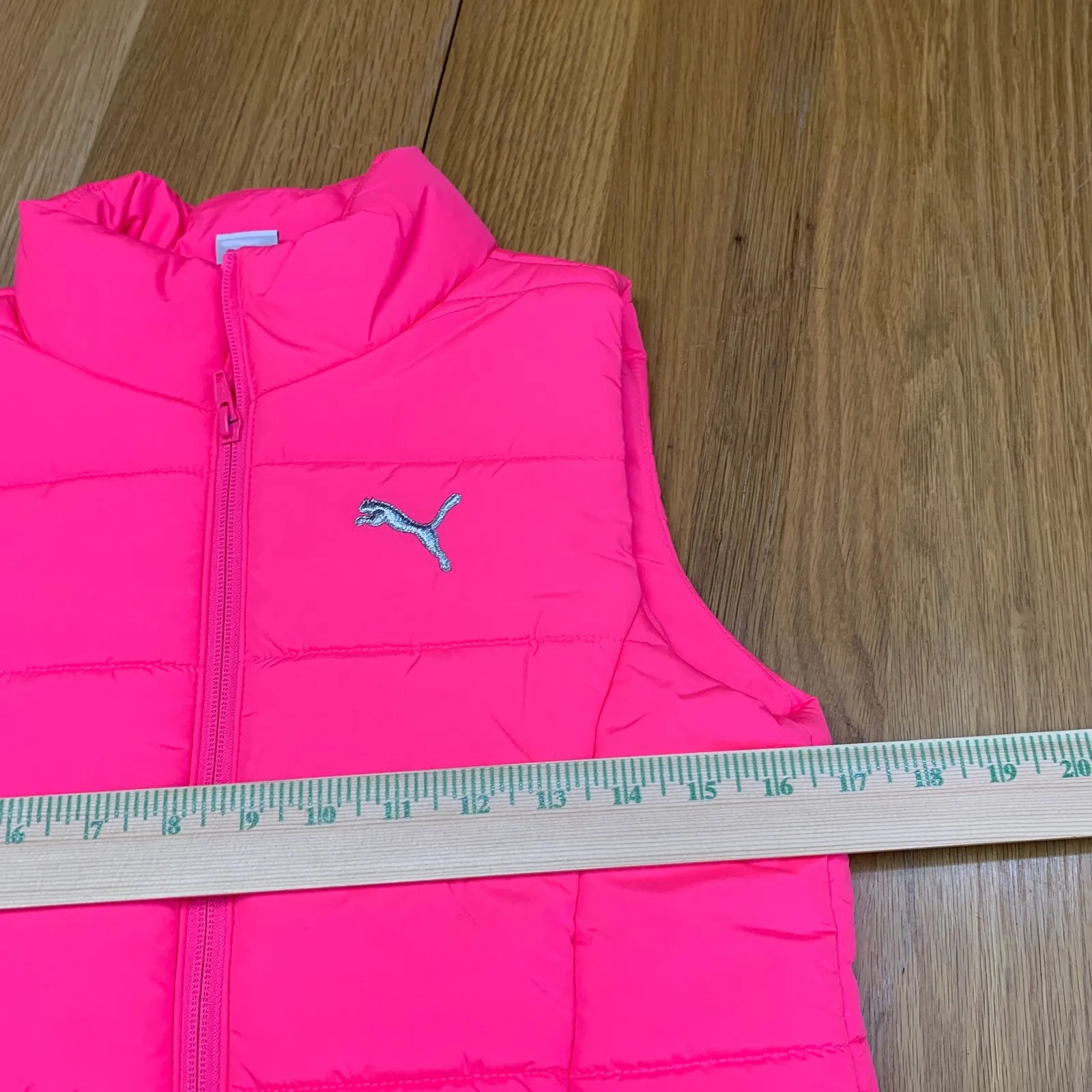Puma Womens Puffer Vest Bright Pink Sleeveless Jacket Size Medium Full Zip Cozy - Image 4
