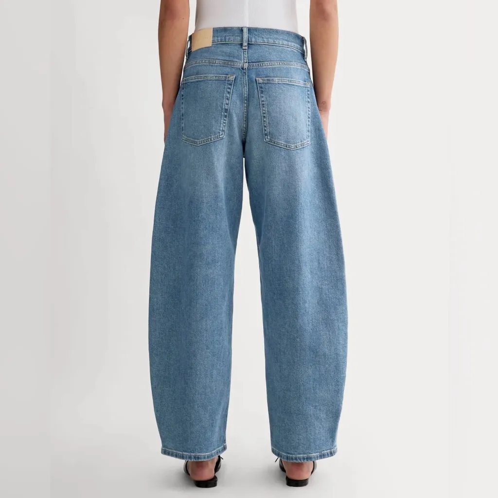 Everlane The Way High Curve Jean in Vintage Blue, Size 27 - Image 4