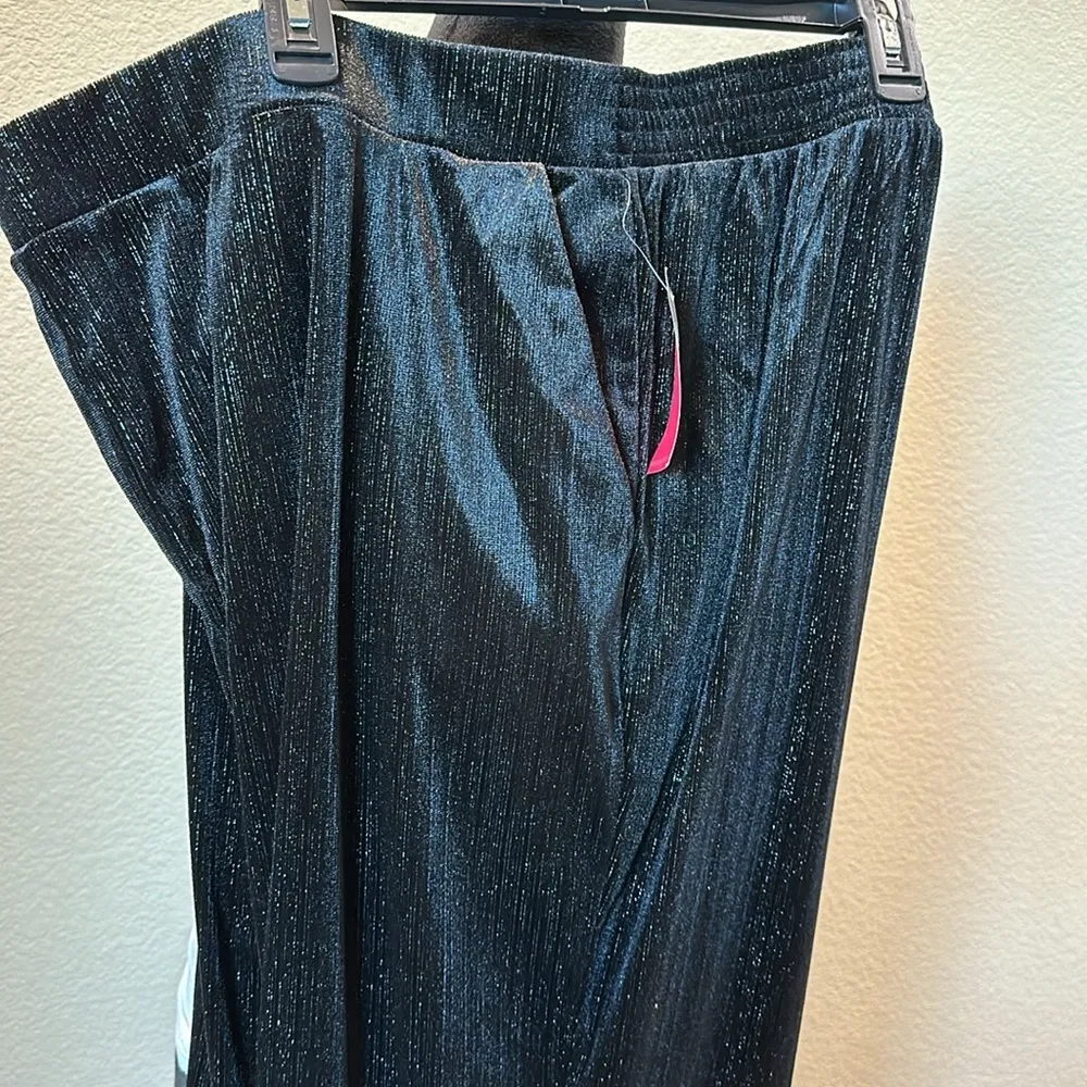 NWT Vince Camuto Elegant Black Velvet pants - Image 3