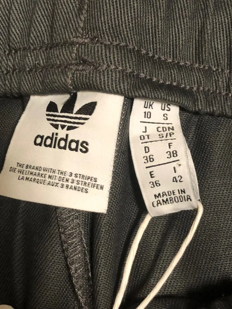 Grey Six Shorts - Image 10