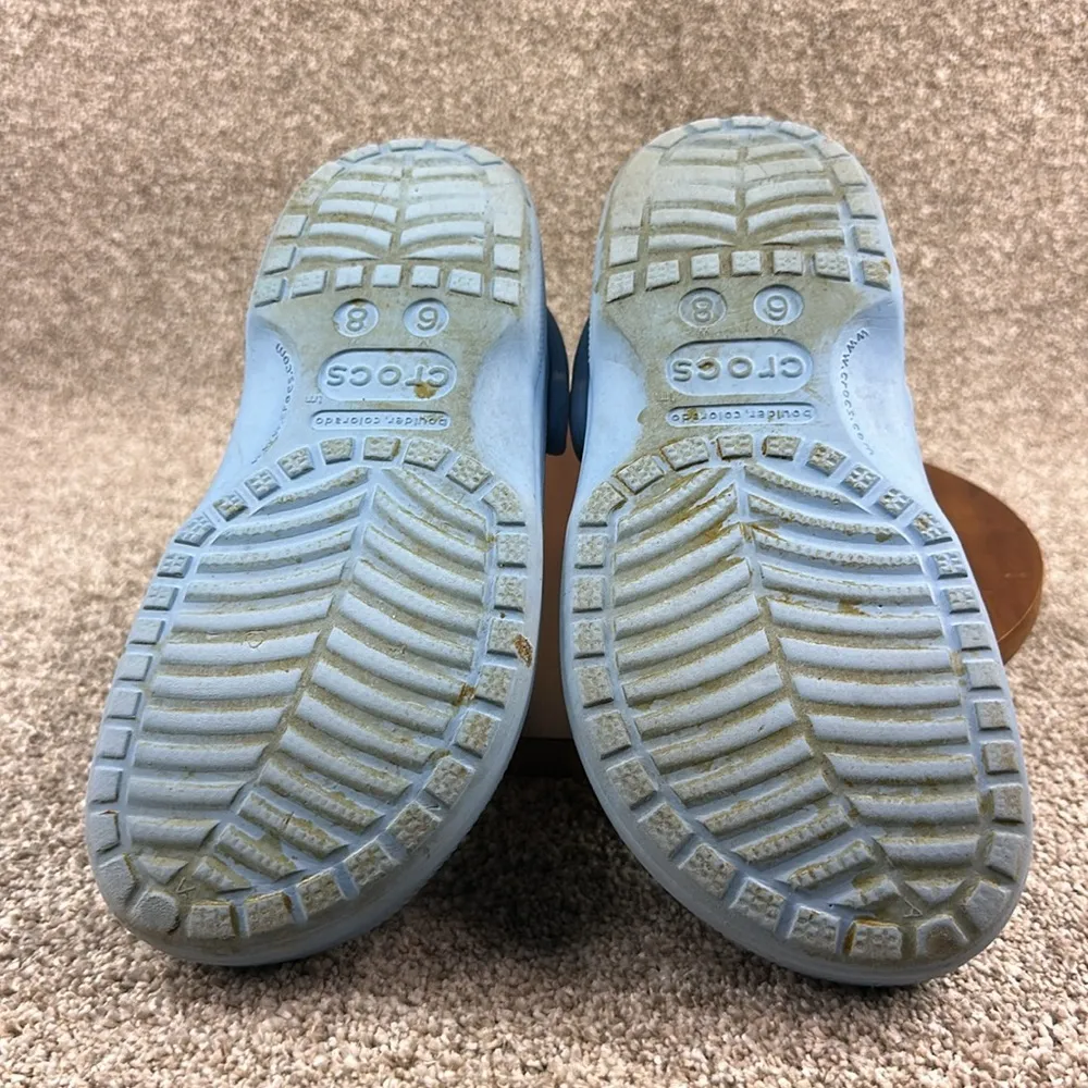 Crocs women’s 8 men’s 6 - Image 5