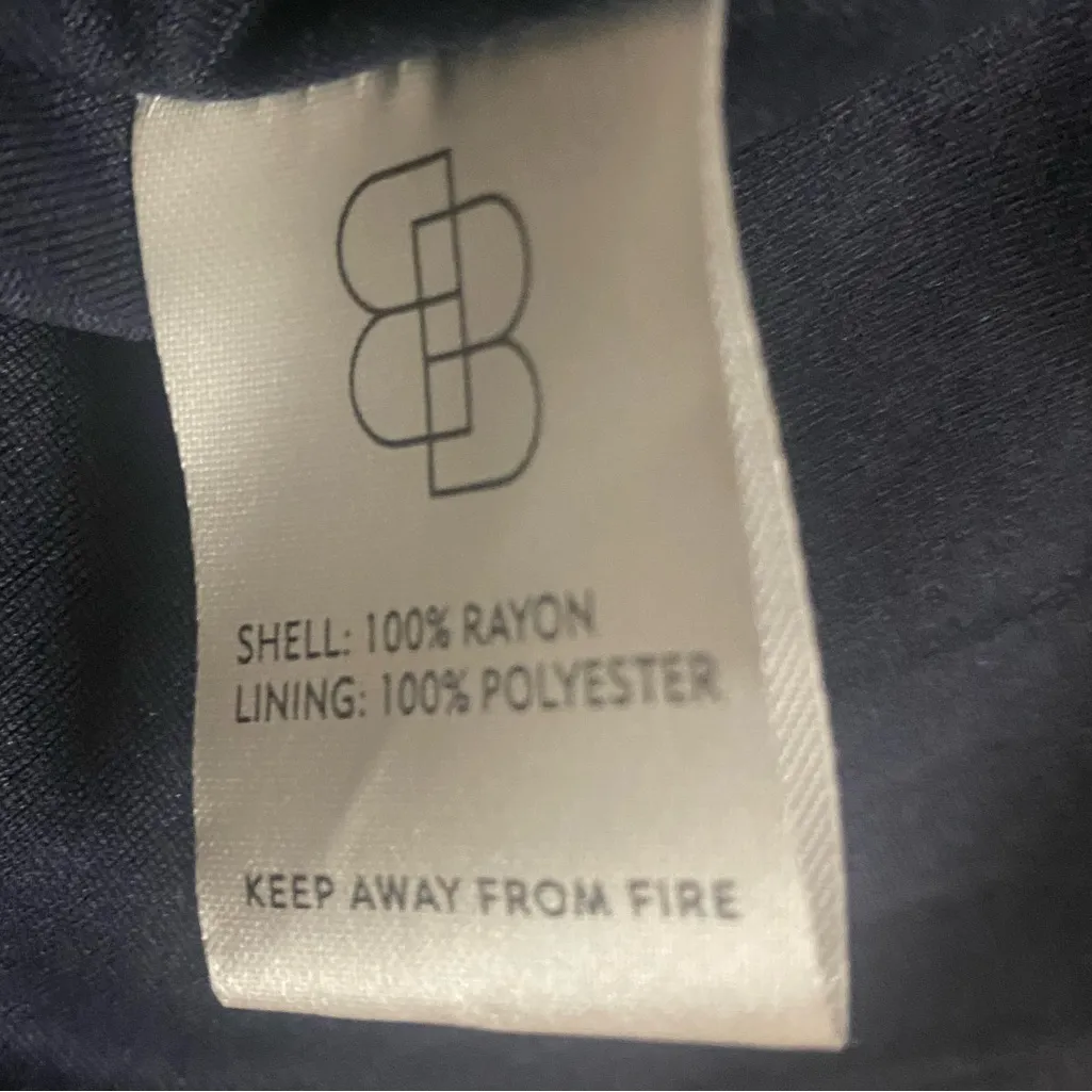 BALTIC BØRN Spell Boho Navy Floral VNeck Smocked Tiered Maxi/Midi Dress 
M BNWOT - Image 13