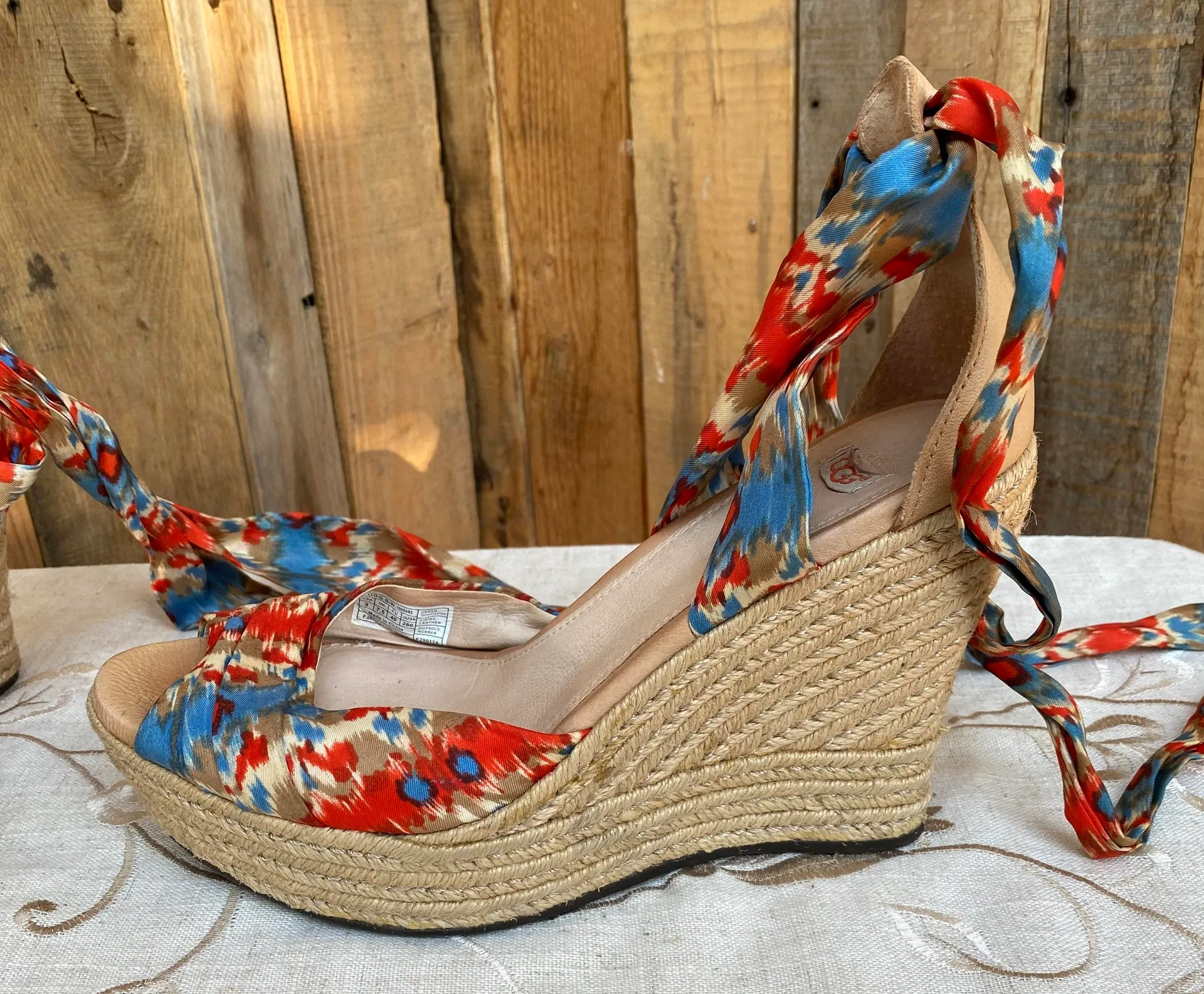 UGG Lucianna Wedge Platform 9 - Image 3