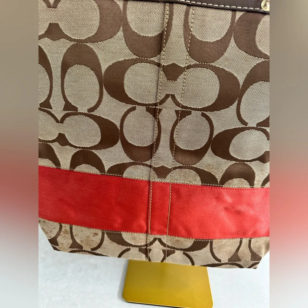The Coach City Tote Signature Canvas in Brown and Red - Image 2