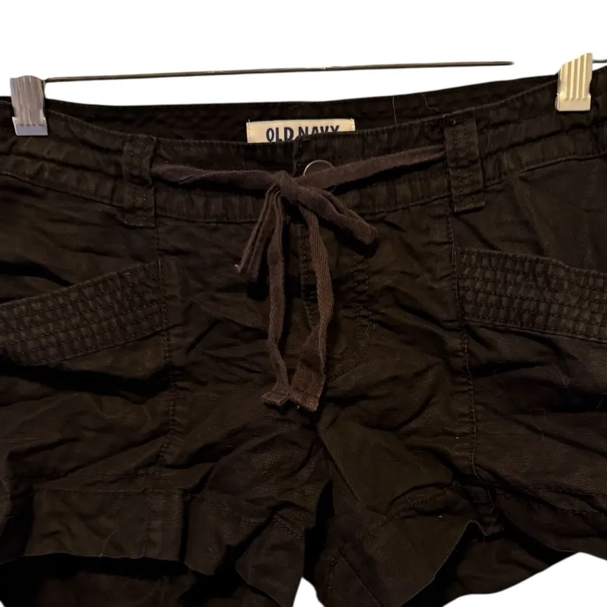 Old Navy Black Linen Blend Shorts - Image 2