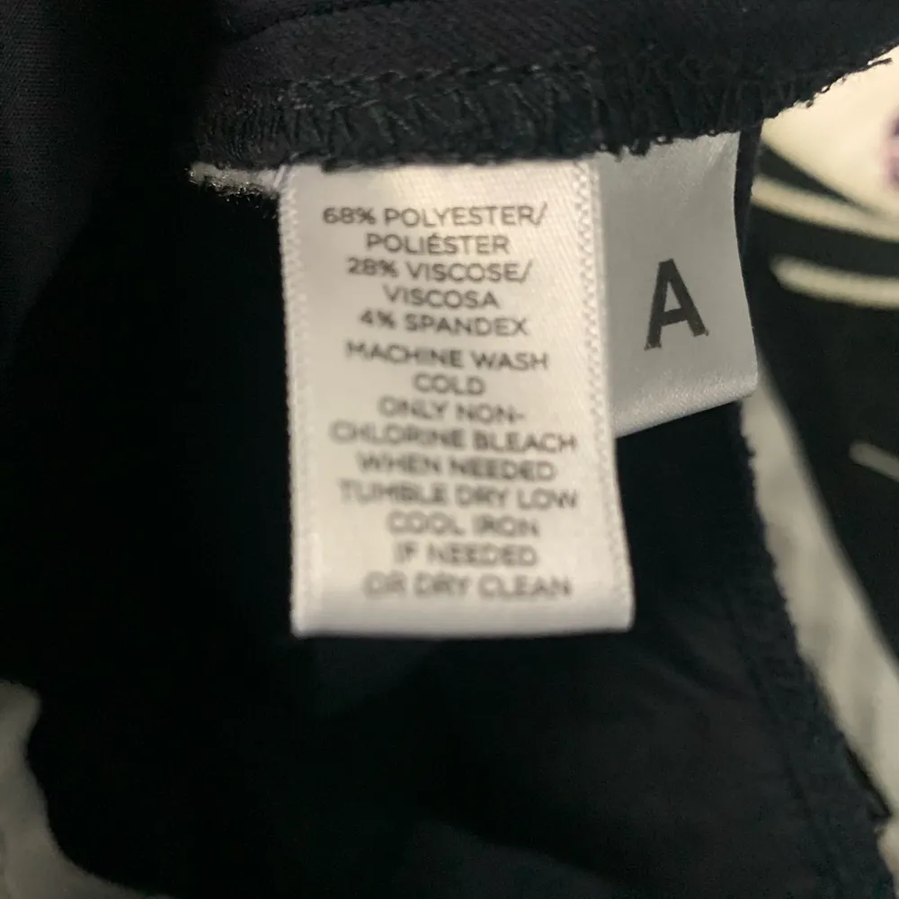 Navy Blue Ann Taylor Loft Marissa Trouser Size 8 Stretch Ankle Length Women’s - Image 6