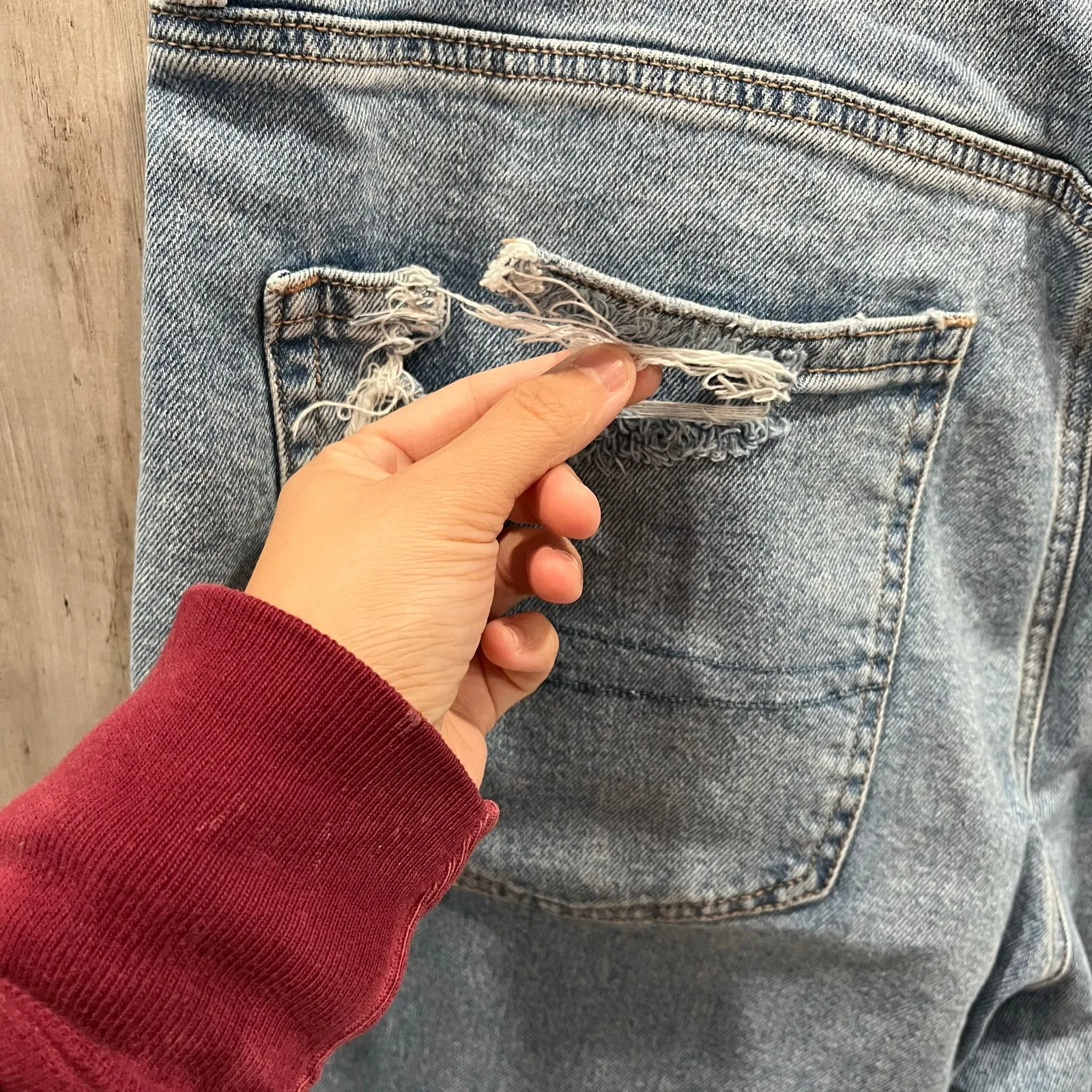 American Eagle Strigid Super High Rise Baggy Straight Denim Jean Shorts Size 18 - Image 4