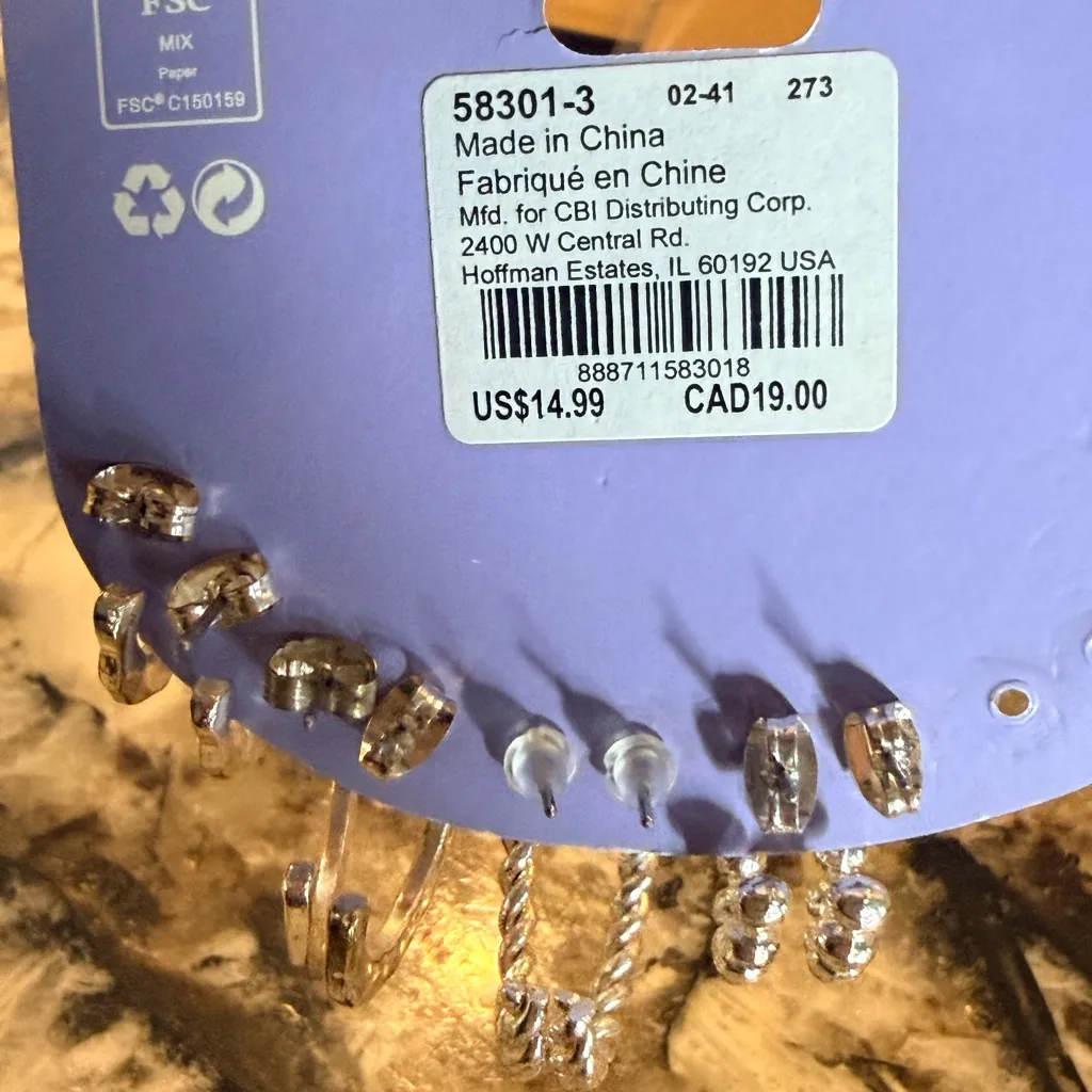 Claire’s Stackable Sliver Hoop Earring Set Silver - Image 4