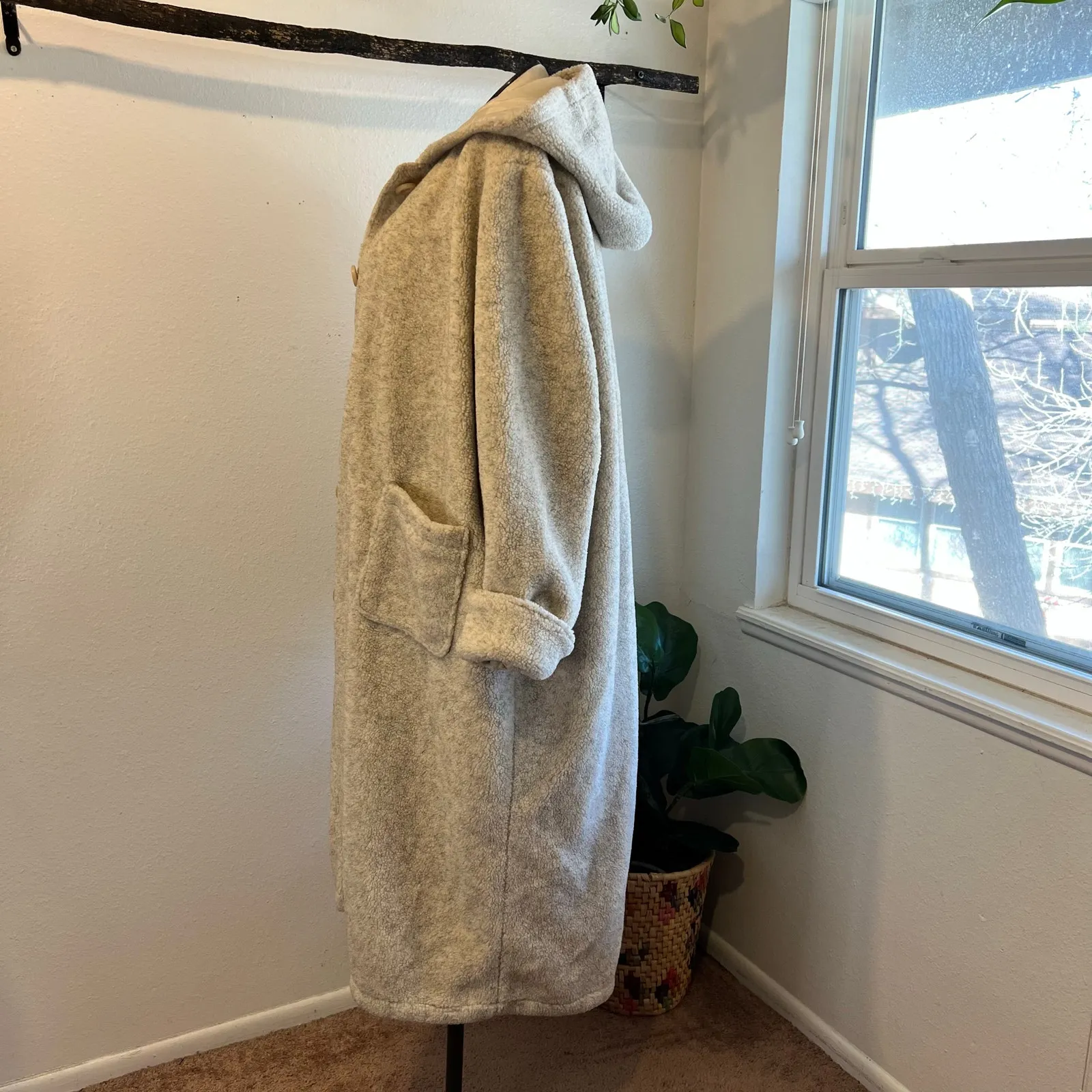 Vintage 90s Cream Plush Reversible Silk Long Oversized Hooded Coat Size 2X White - Image 8