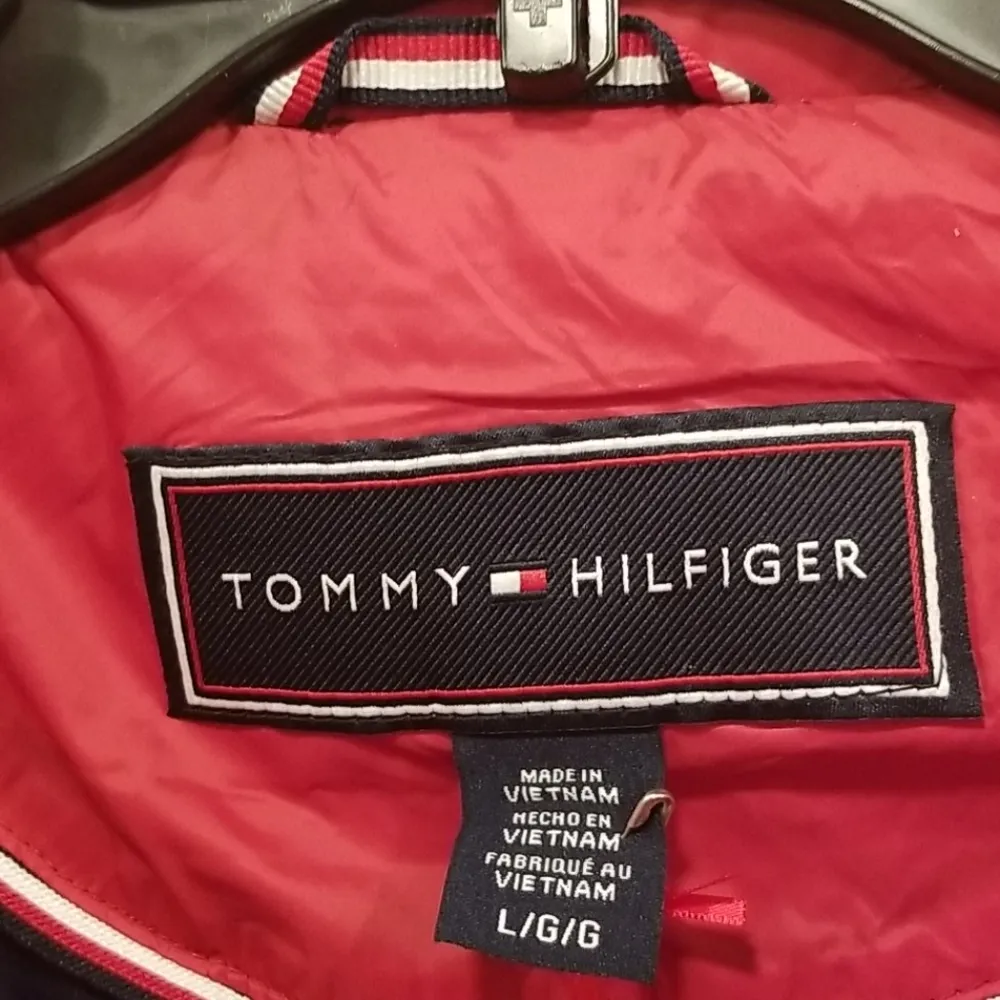 💕TOMMY HILFIGER💕 Red Puffer Vest - Image 6