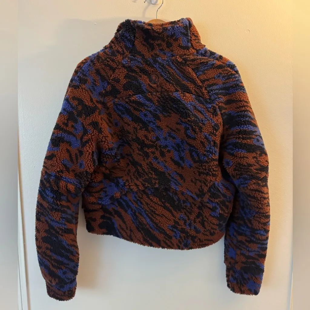 Lululemon XS/S Scuba Oversized Fleece Funnel Neck in
Camo Copper True Navy - Image 9