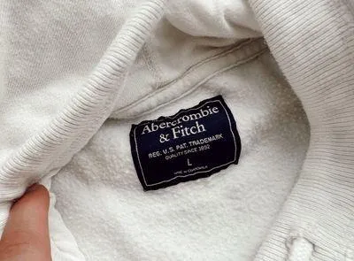 Abercrombie & Fitch Sweatshirt - Image 3