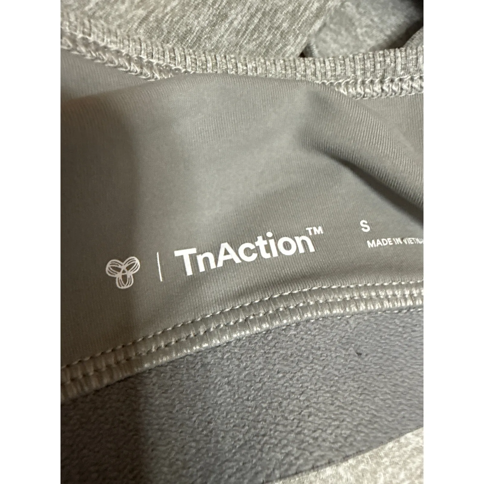 Aritzia TNA Gray Sleeveless Cami Camisole Activewear Sports Bra Crop Tank Top S - Image 3