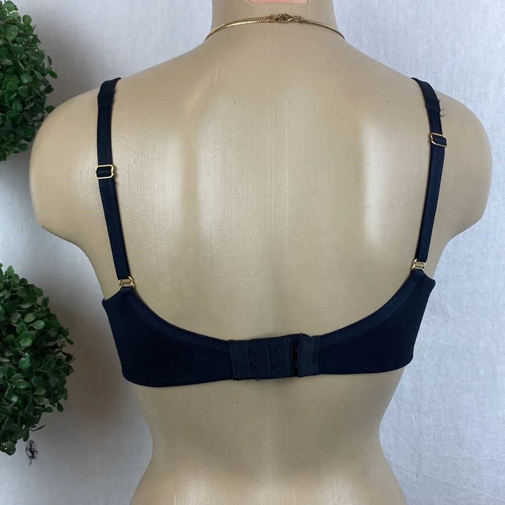 Soma Black Embraceable Wireless Bra 32D - Image 3