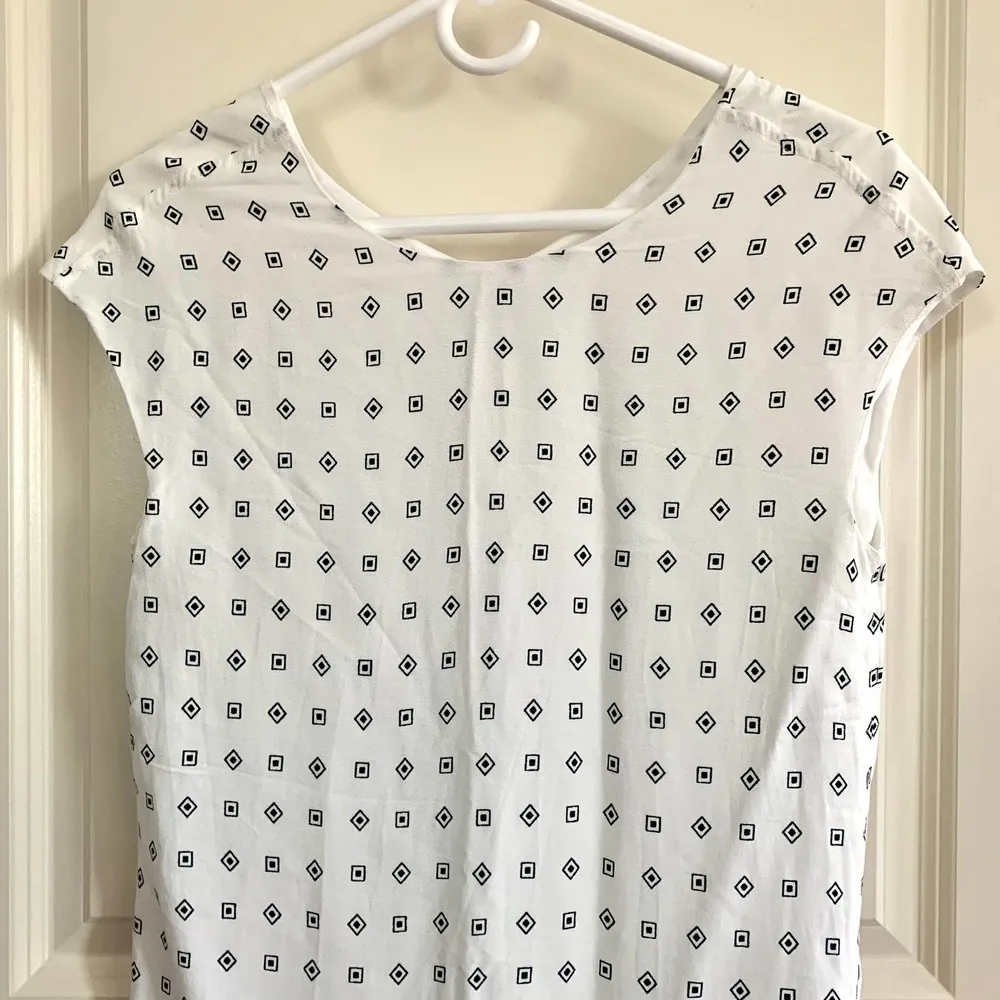 3/$15 Madewell Scatterblock Geometric Tassel Hem Cap Sleeve Dress in White/Black - Image 4