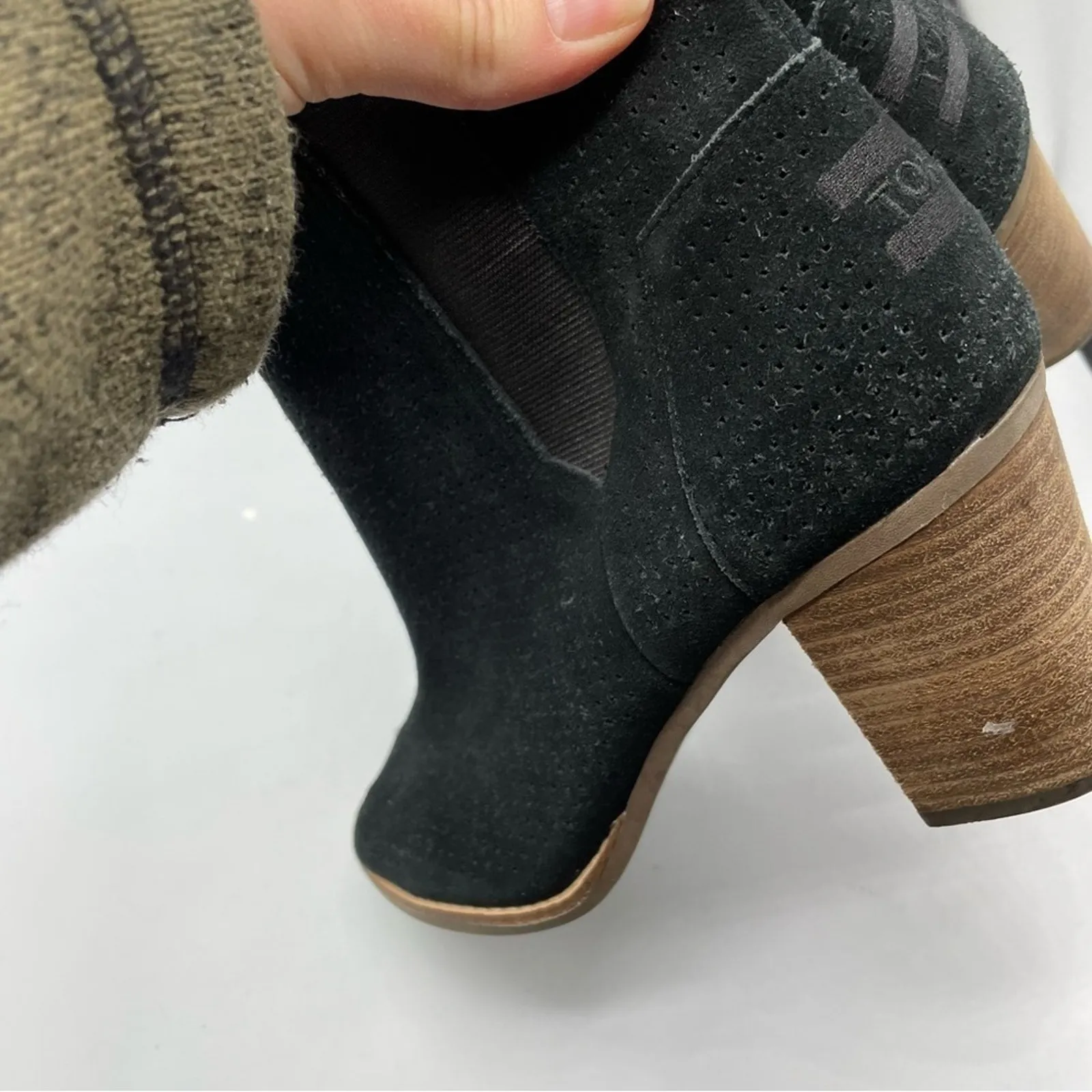 Toms Laser Cut Black Leather Peep Toe Stacked Heel Ankle Boots Womens 9.5 Fall - Image 2