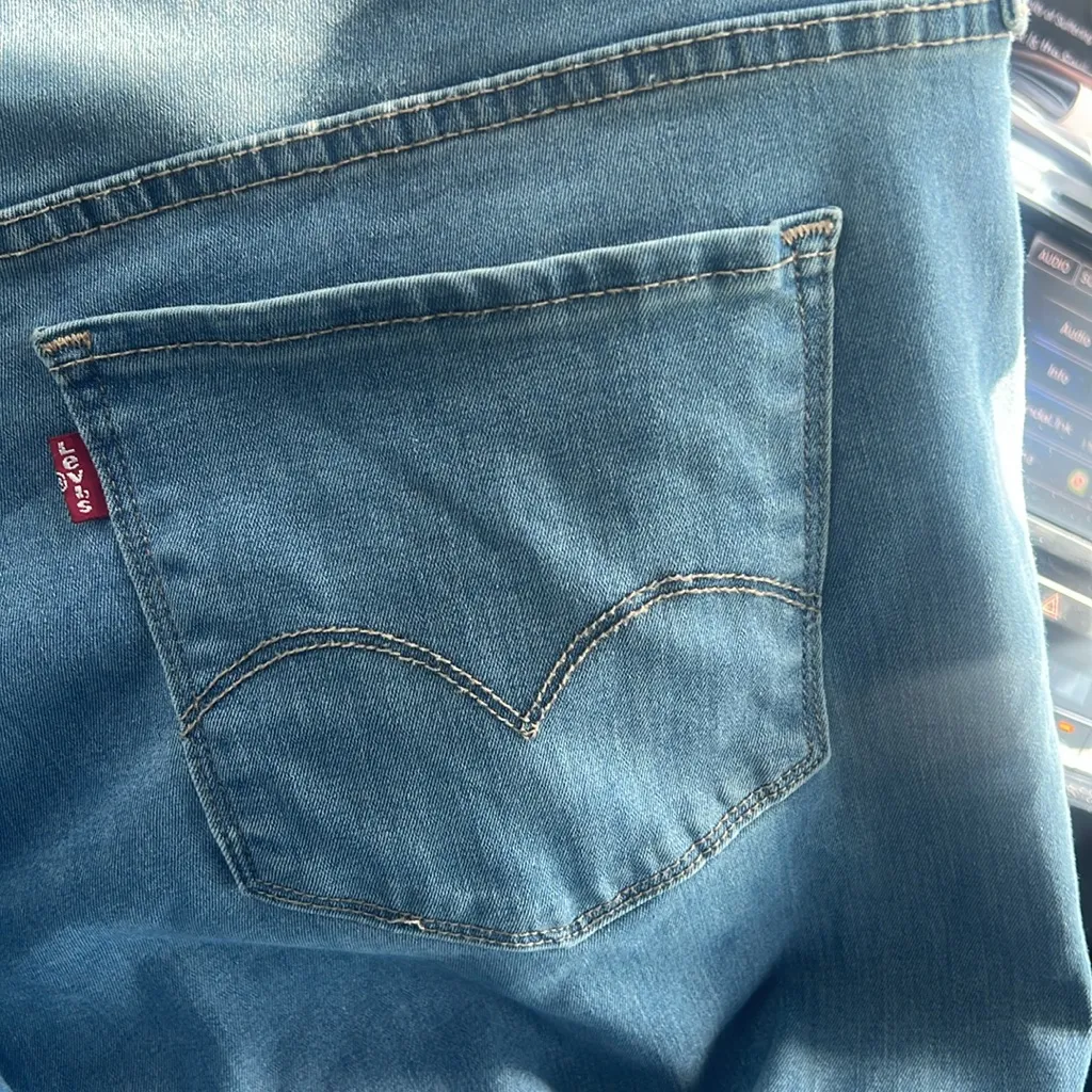 Levi’s 24W 311 Shaping Skinny Tummy Control Skinny Jeans - Image 8