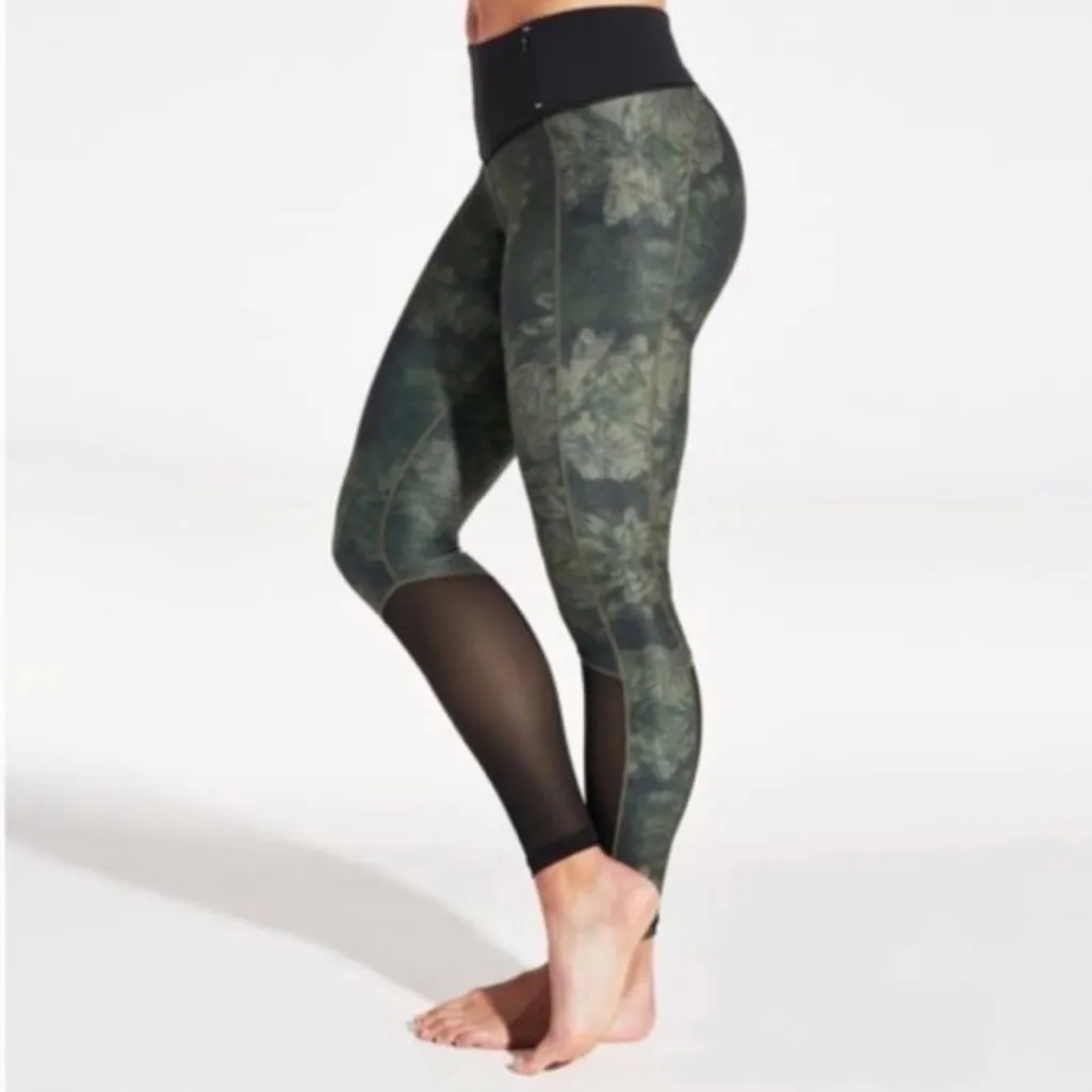 CALIA BY CARRIE UNDERWOOD WORK OUT YOGA PILATES LEGGINGS ATHLETIC LOT SALE $30 Size undefined - Image 13
