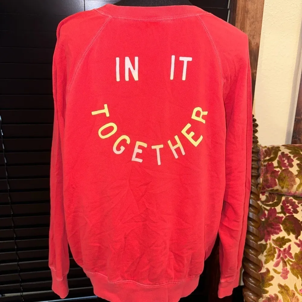 Old Navy Red Graphic Sweatshirt Long Sleeve Size Large - Image 2