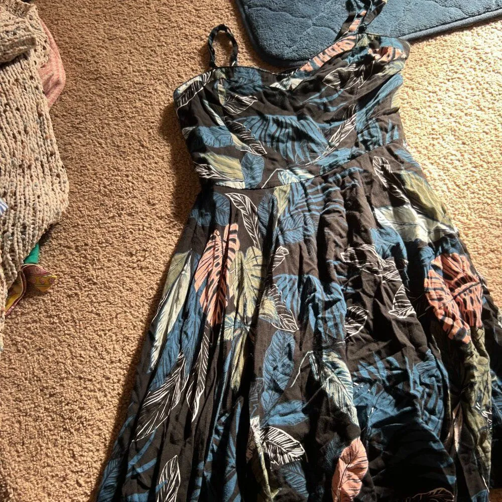 Talula leaf dress 00 - Image 2