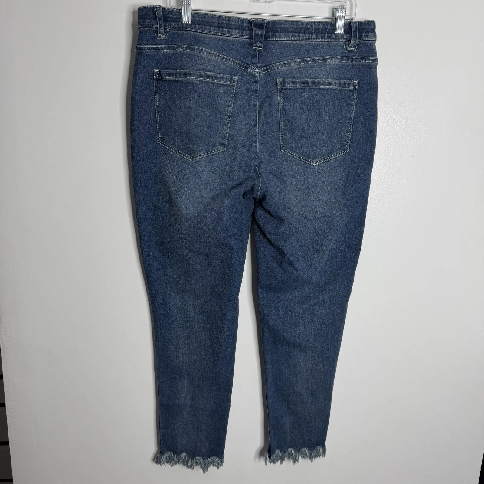 Democracy‎ Ab Solution Jean Distressed Raw Hem Stretch Size 16 - Image 2