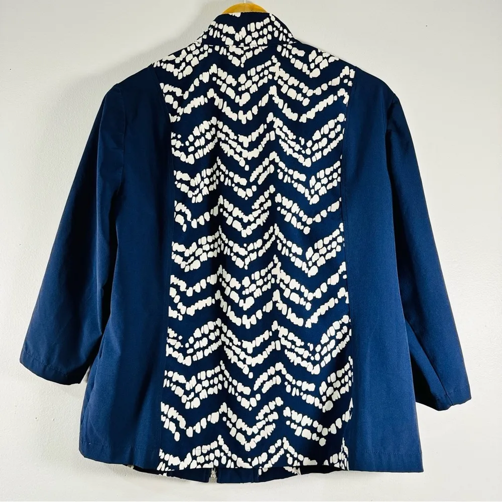Chico’s Zenergy Athletic Blue Patterned Lightweight Zip Jacket size Large - Image 8