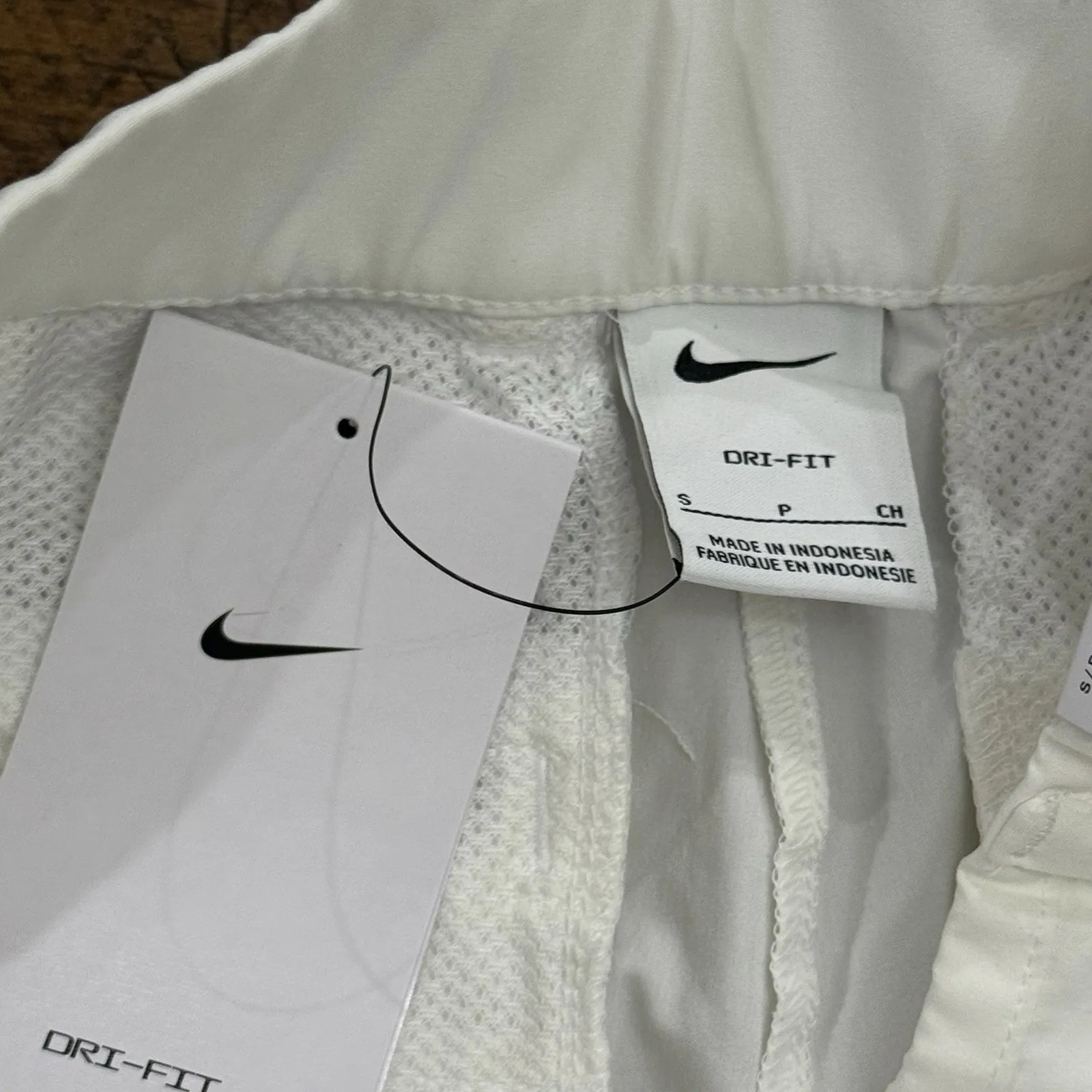 Nike Women's Dri-FIT Victory 5" Golf Shorts White Size Small DA3209-100 NWT - Image 7