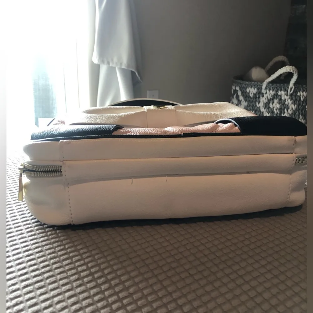 Betsey Johnson Pink Quilted hearts now weekender cosmetic bag - Image 3