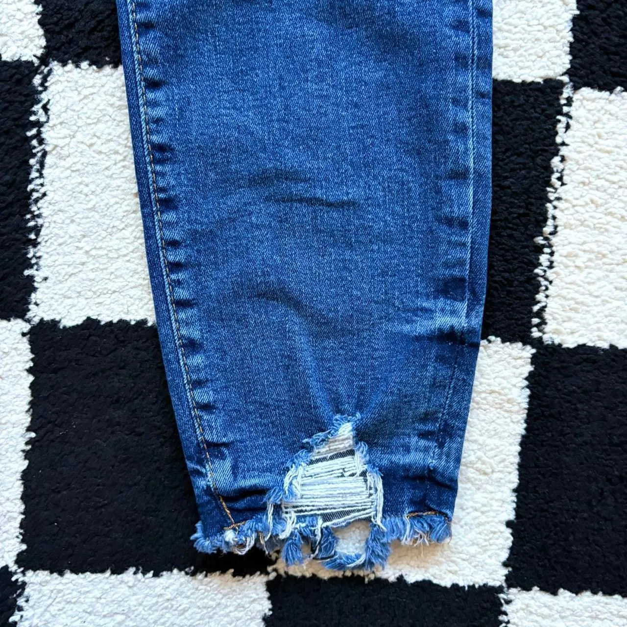 Good American Good Legs High Rise Skinny Jeans 12 / 31 - Image 4