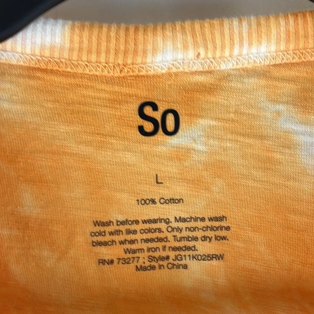 SO Tye Dye cropped boxy tee size large - Image 3