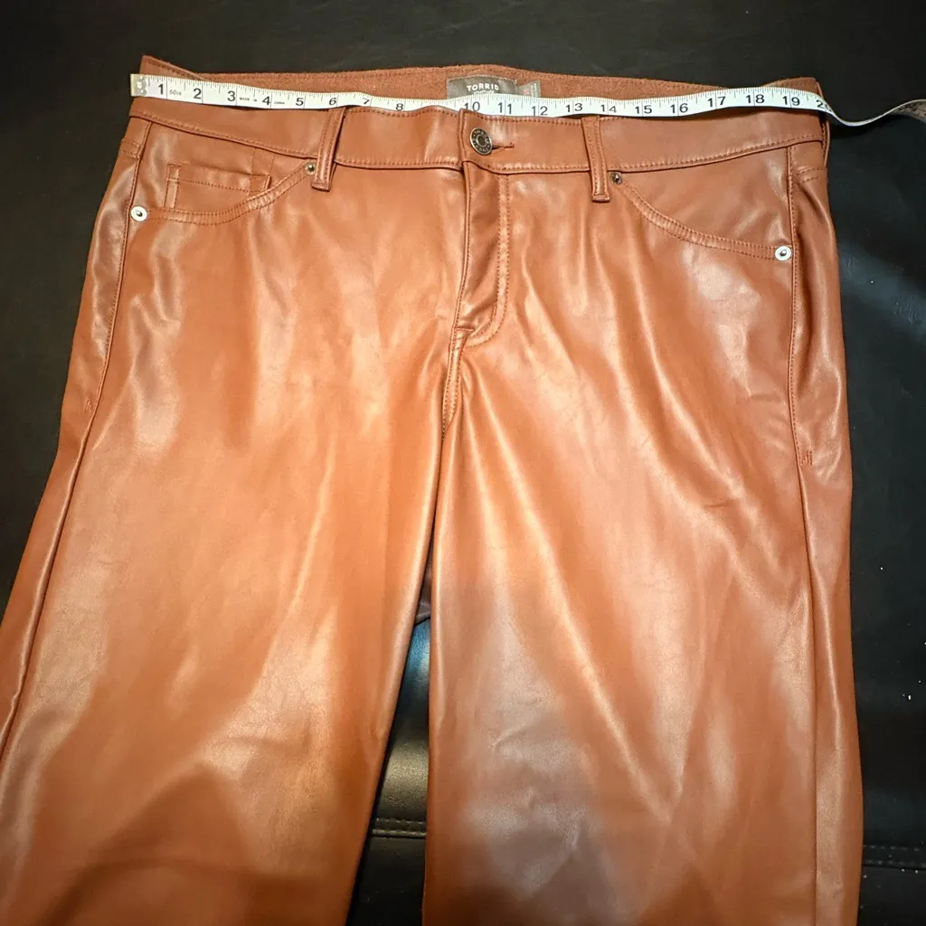 Torrid Perfect Skinny Faux Leather Mid Rise Pant in Color Rootbeer size 16R - Image 8
