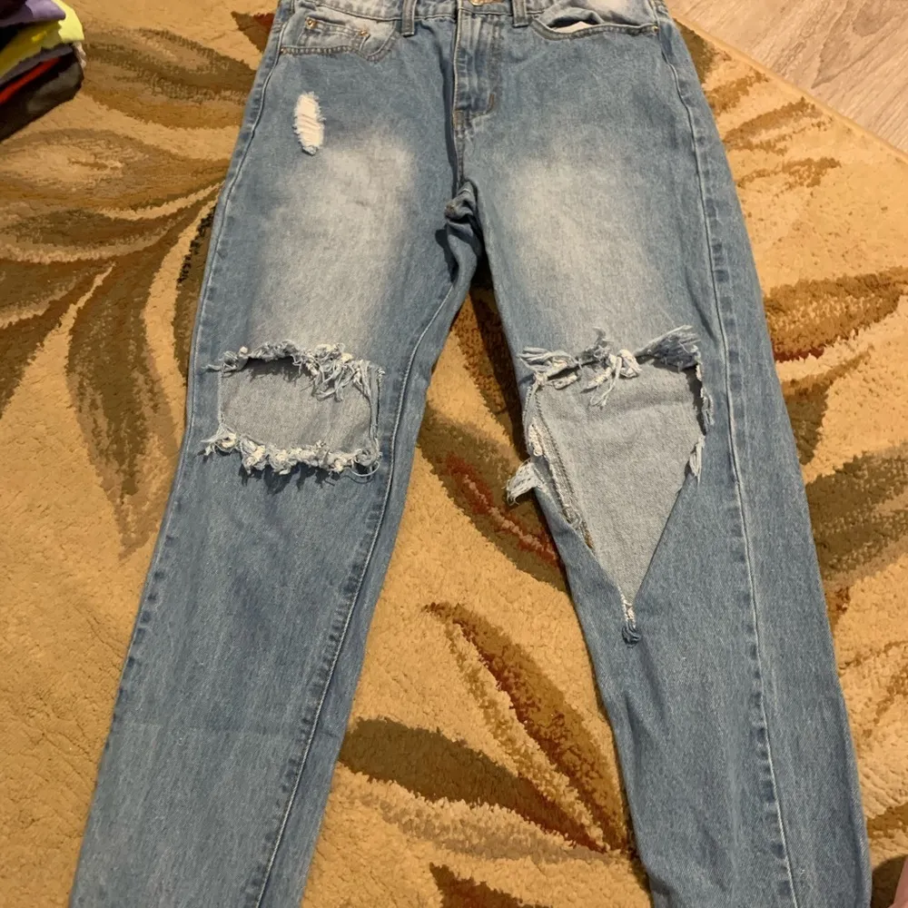 Dolls Kill  momokrom boyfriend jeans size 6 - Image 3