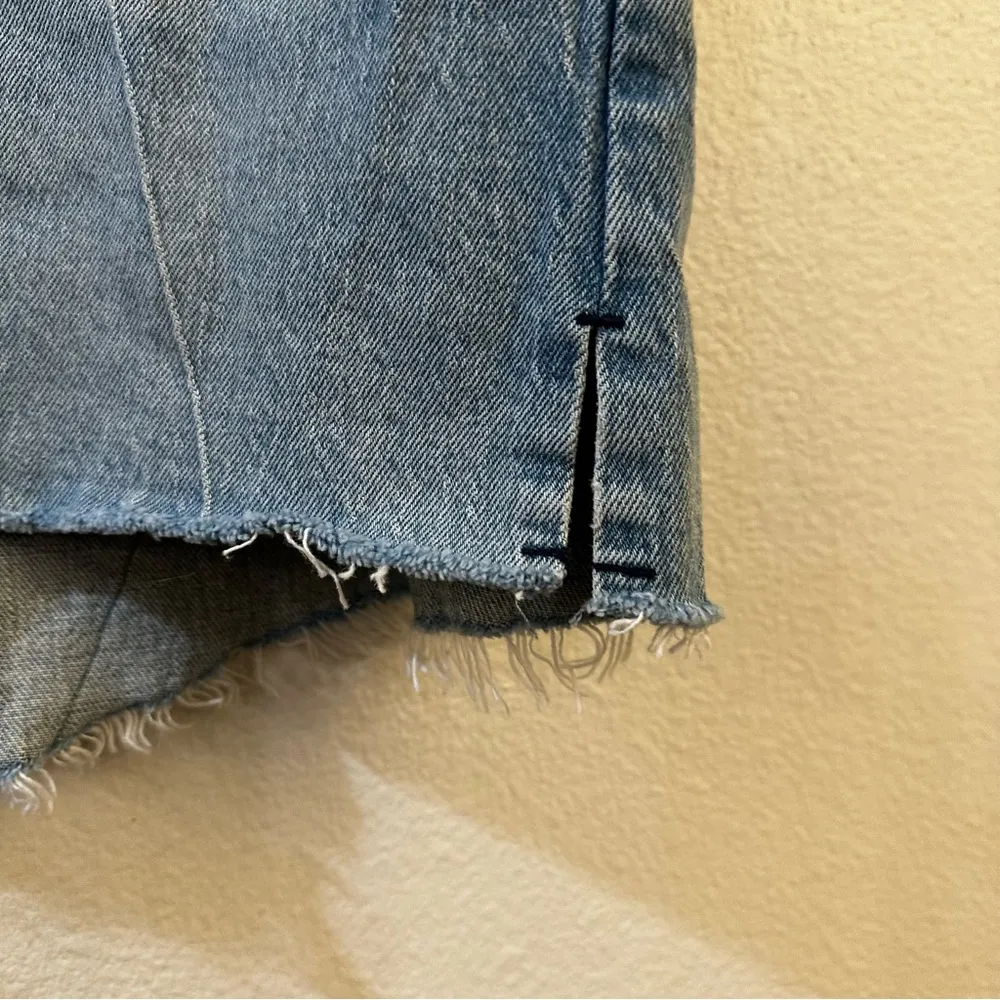 Abercrombie & Fitch Women's Curve Love The Mom High Rise Shorts Size 22 NWT - Image 4