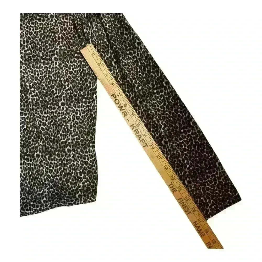 ZARA  Animal Leopard Print Turtleneck Knit Top! Size medium (it runs small) - Image 6