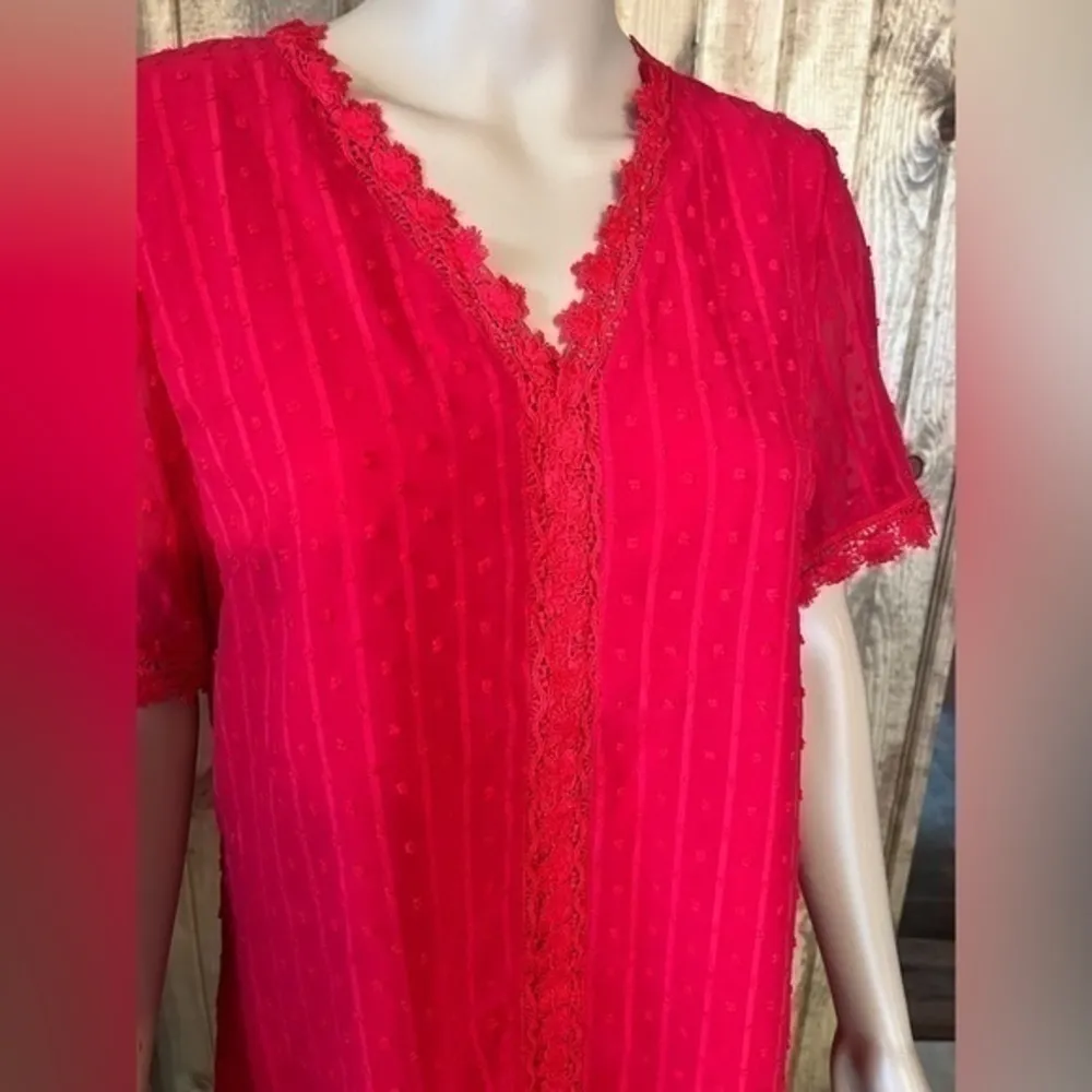 Woman’s sheer shirt, size medium Red - Image 2
