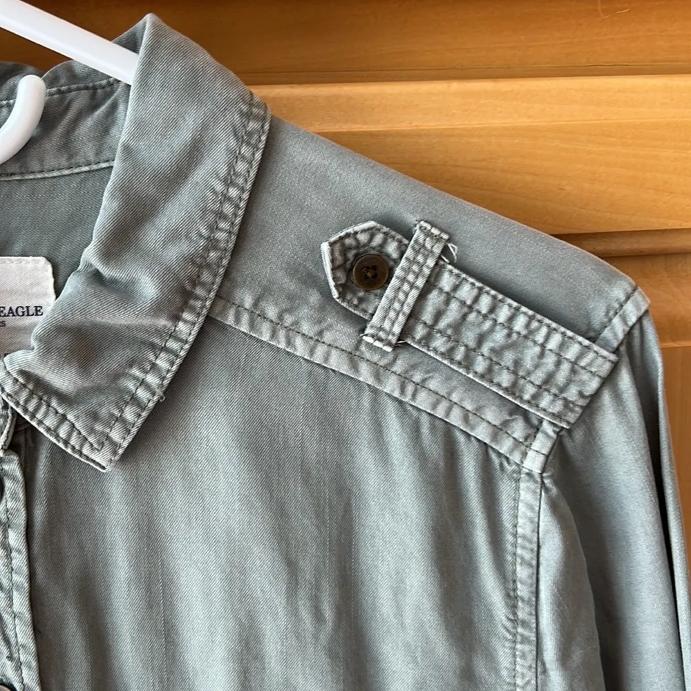 American Eagle Outffiters Boyfriend Fit Flannel - Image 3