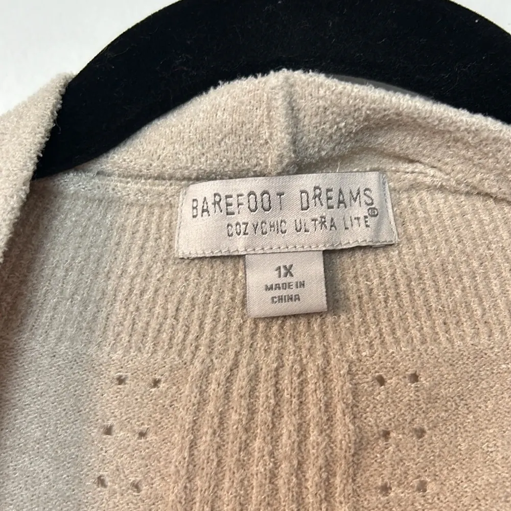 Barefoot Dreams CozyChic Ultra Lite Shawl Pointelle Vest in Sand - Image 4