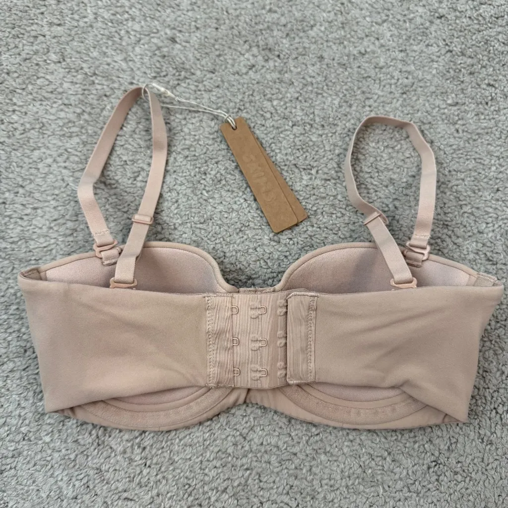 NWT Skims Fits Everybody Strapless Bra Womens Size 30C Mica Underwired - Image 5