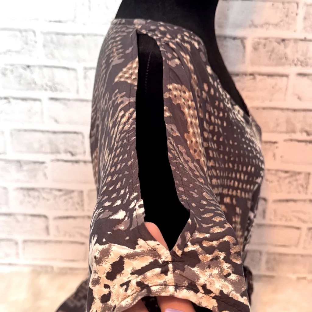 Elegant‎ Women's Patterned Top - Image 6